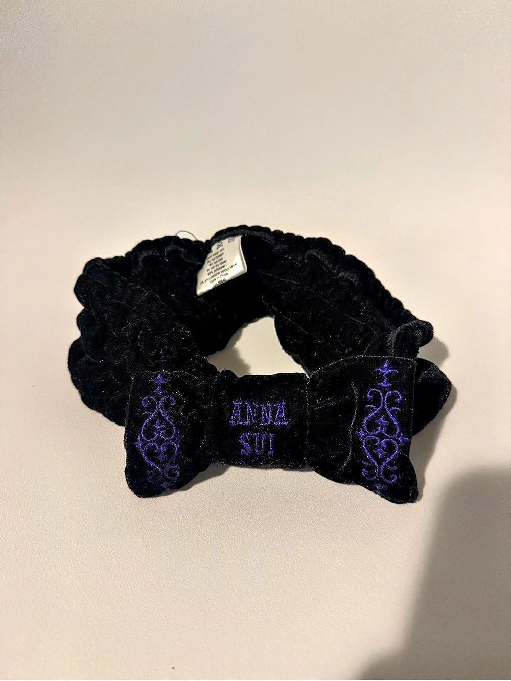 Anna Sui Black Bow Hair Accessory